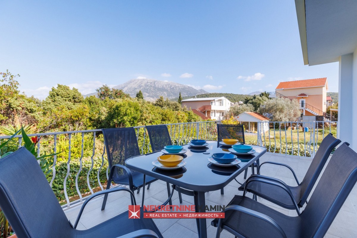 Etažna  renovirana kuća u mjestu Utjeha,Bar